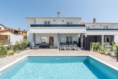 LUXURY VILLA WITH POOL NEAR POREČ, ISTRIA!