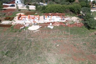 BEAUTIFUL SEMI-DETACHED HOUSE IN POREČ, ISTRIA - A PERFECT INVESTMENT! - under construction