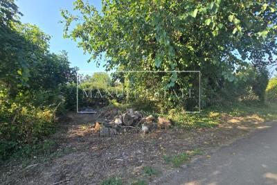 ATTRACTIVE BUILDING LAND IN THE POREČ AREA, ISTRIA